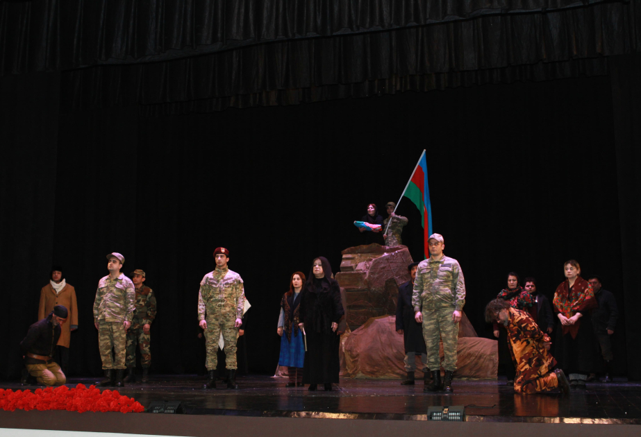 Mingəçevir teatrında “Xocalıdan Xocalıya” səhnə əsəri nümayiş etdirilib