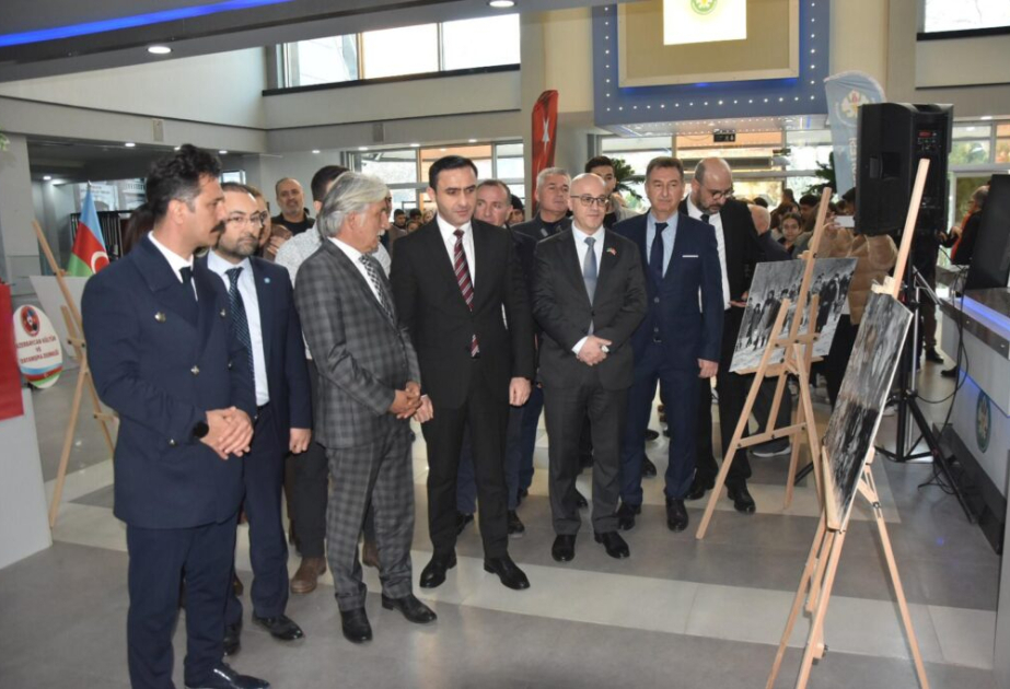 Xocalı soyqırımı qurbanlarının xatirəsi Manisada silsilə tədbirlərlə yad edilib