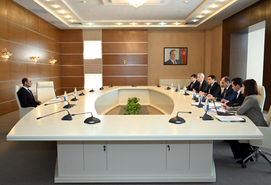Mədəniyyət naziri Adil Kərimli Qəbələdə vətəndaşların müraciətlərini dinləyib