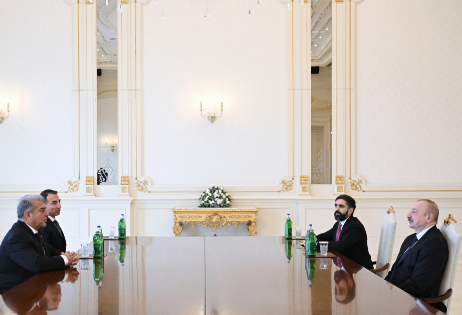 President Ilham Aliyev received President of FC Barcelona VIDEO