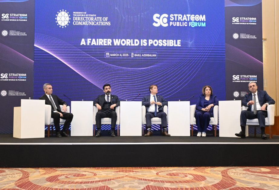 Un panel intitulé « Un monde plus juste est possible » tenu à Bakou