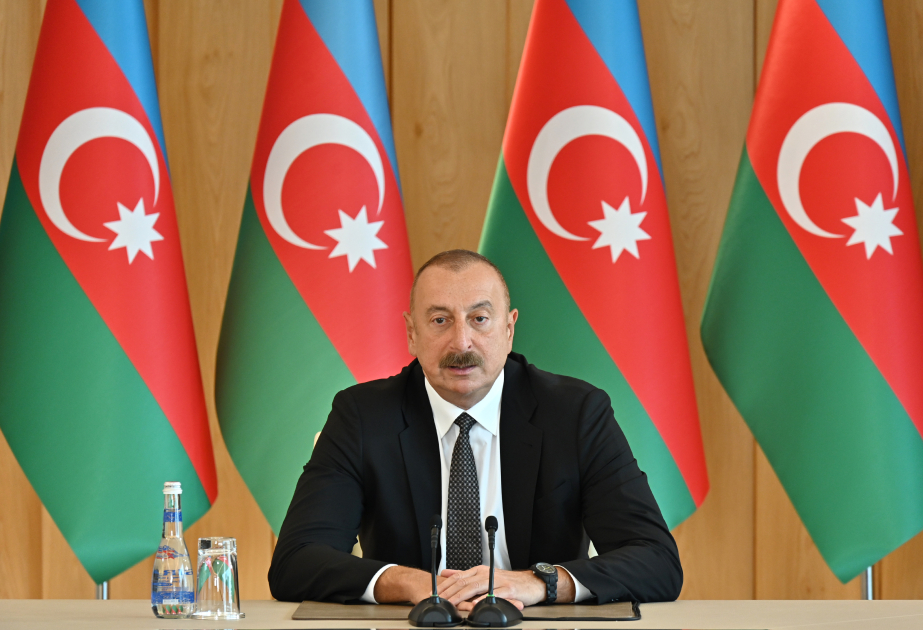 Präsident Ilham Aliyev gratuliert aserbaidschanischen Frauen zum Internationalen Frauentag am 8. März