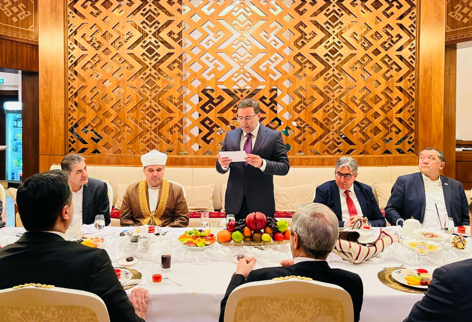 El Mufti General de Turkmenistán participó en el iftar organizado por la Embajada de Azerbaiyán