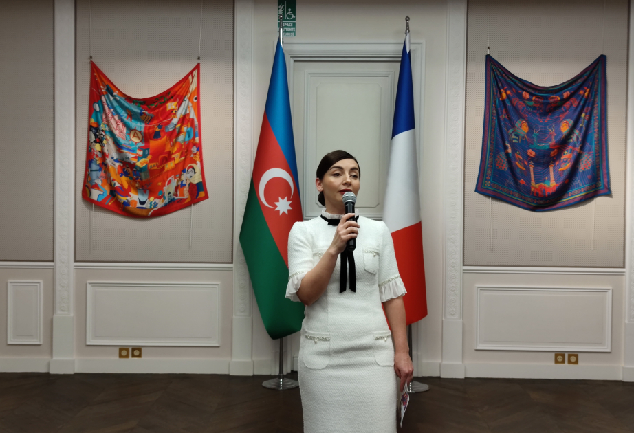 Se celebra un evento en el Centro Cultural de la Embajada de Azerbaiyán en París dedicado al Día Internacional de las Mujeres