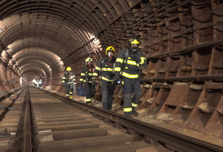 Fövqəladə Hallar Nazirliyi metroda təlim keçirib VİDEO