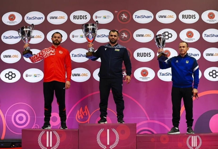 منتخب أذربيجان للمصارعة بطل أوروبا للمرة الرابعة على التوالي