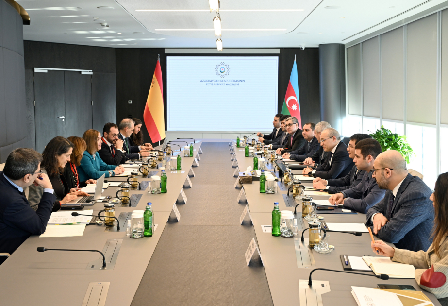 Se firma un Memorando de Entendimiento sobre Cooperación Económica Estratégica entre Azerbaiyán y España