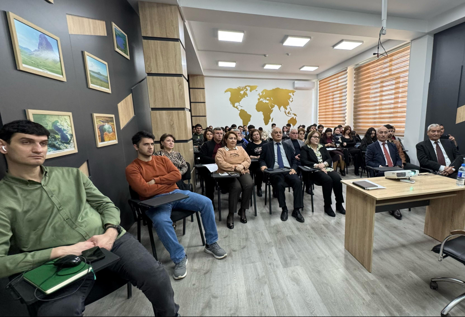 BDU-da elmi seminar: “Planetimizin buzlaşma mərhələləri”