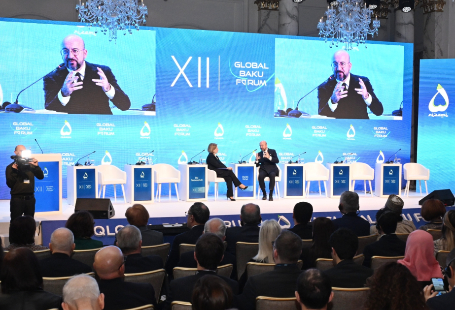 El 12º Foro Global de Bakú continúa su trabajo con sesiones de paneles