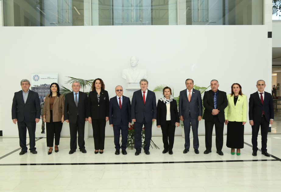 “İstiqlal marşı”nın 104-cü ildönümünə həsr edilmiş tədbirin iştirakçıları MEK-lə tanış olublar