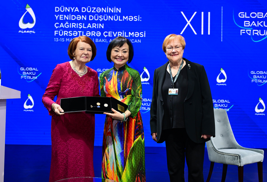 Ceremonia de entrega del Premio Internacional Nizami Ganjavi