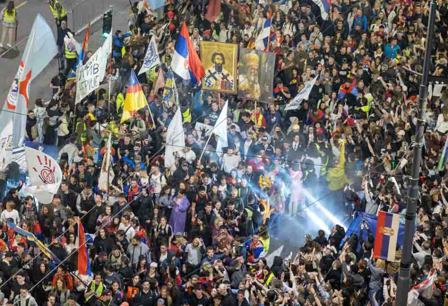 Thousands gather in Serbian capital for massive anti-government protest