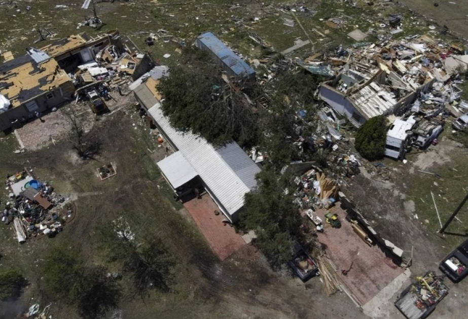 Massive storm system kills 28 in central U.S. as tornado risk continues