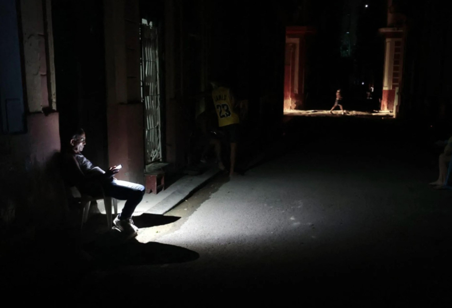 Cuba reconnects electrical grid, restores power to much of Havana