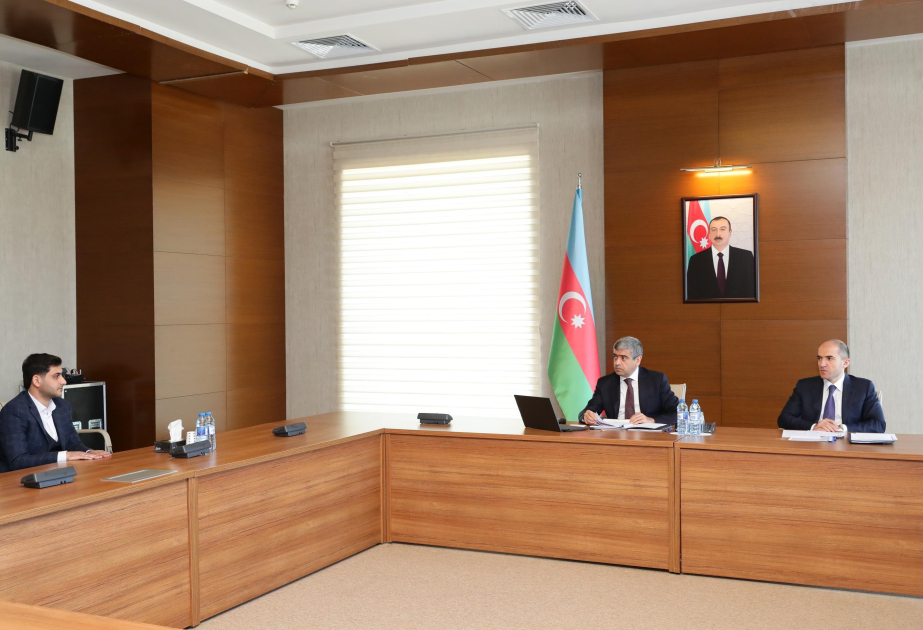 Əmək və əhalinin sosial müdafiəsi naziri Ağdaşda vətəndaşların müraciətlərini dinləyib
