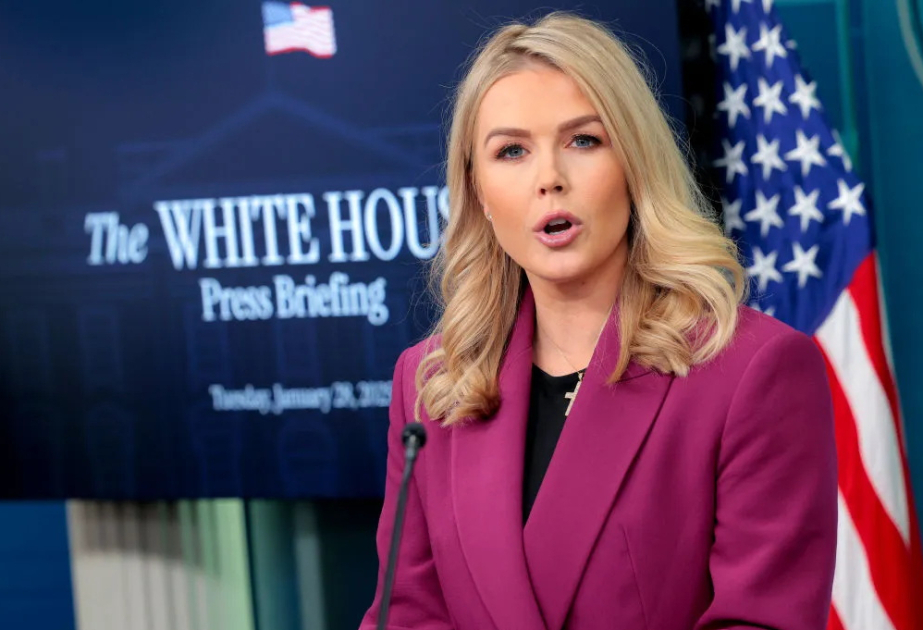Maison Blanche: Ce n'est que grâce aux Etats-Unis que les Français ne parlent pas allemand en ce moment