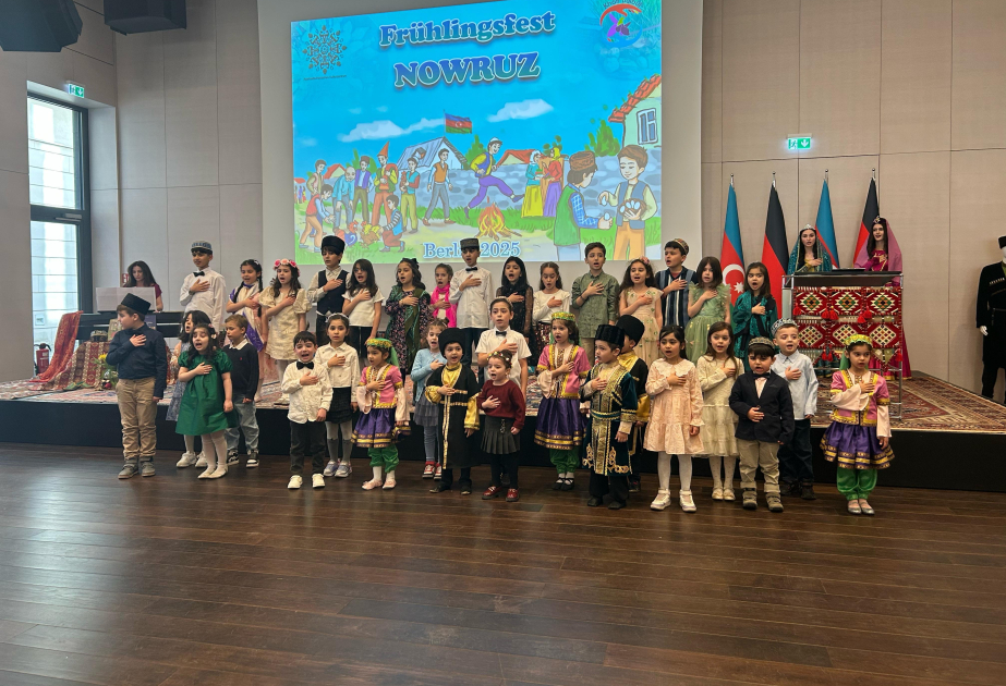 Novruz-Fest im Azerbaidschanischen Kulturzentrum in Berlin gefeiert