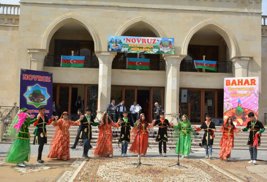 Tərtərdə keçirilən Novruz şənliyində xalqımızın qədim adət-ənənələri nümayiş olunub