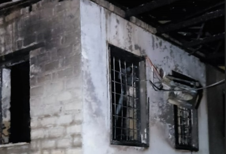 Şəkidə 4 otaqlı ev yanıb, qonşu mənzillər mühafizə olunub