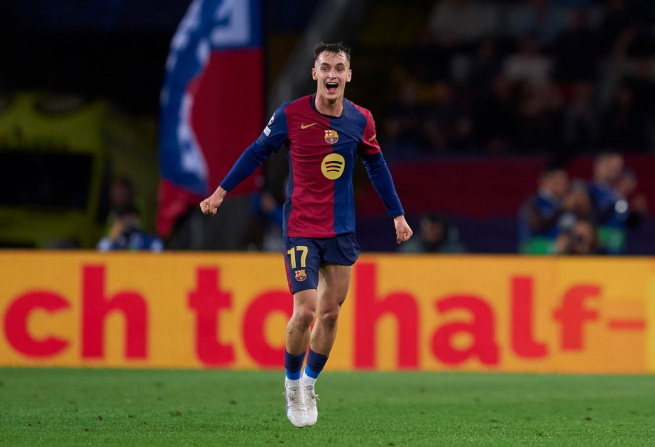 Barcelona midfielder Casado out for two months with knee injury