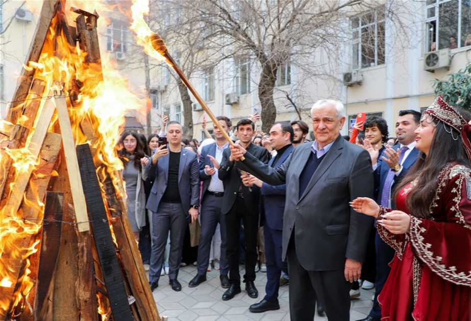Dillər Universitetində Novruz şənliyi