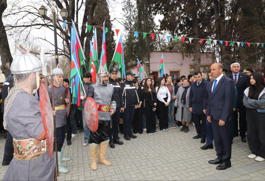 Qazaxda Novruzun gəlişi təntənə ilə qeyd edilib, şəhid övladları bayram tonqalını alovlandırıblar