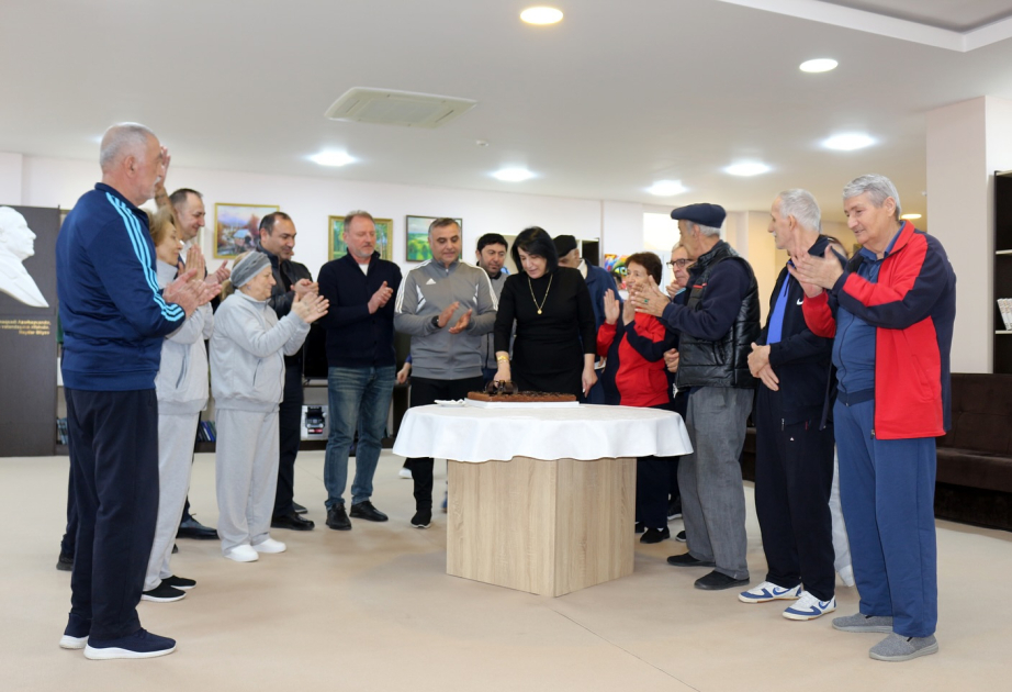 “Neftçi” əməkdaşları və veteran futbolçuları qocalar evində olublar