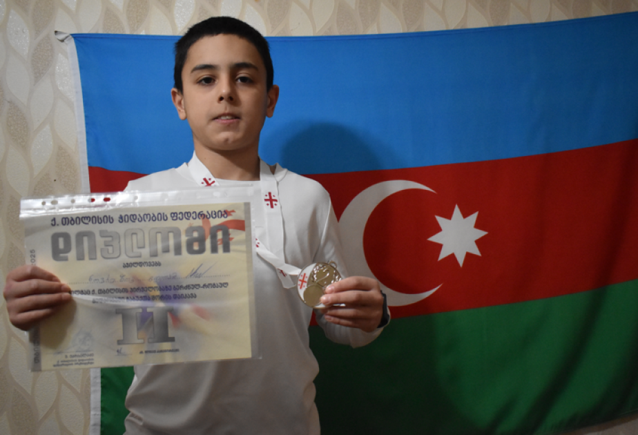 Gürcüstanda yaşayan soydaşımız Tbilisi çempionatında gümüş medal qazanıb