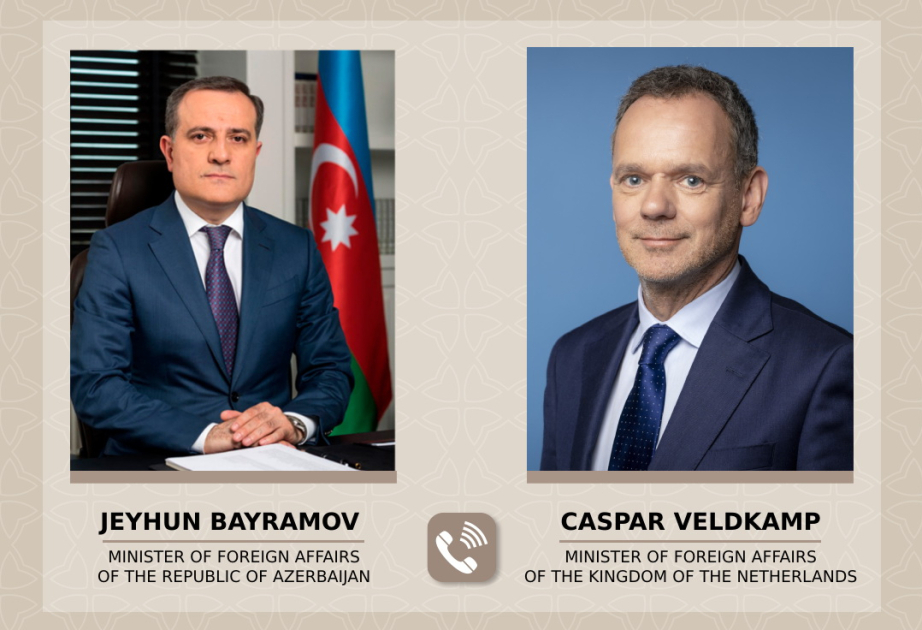 Azerbaijani, Dutch FMs hold phone talk
