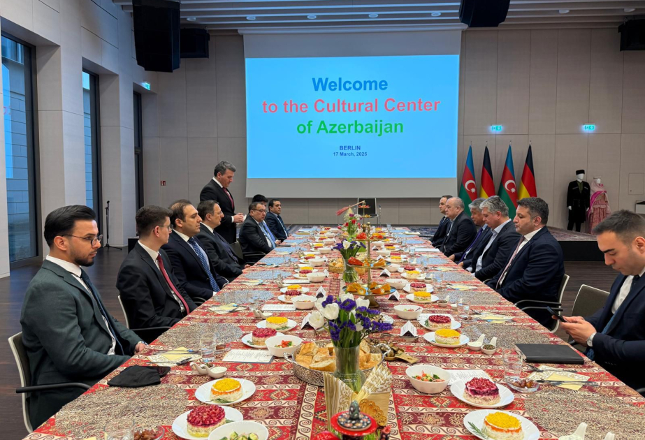 Berlindəki Azərbaycan Mədəniyyət Mərkəzində iftar mərasimi təşkil olunub