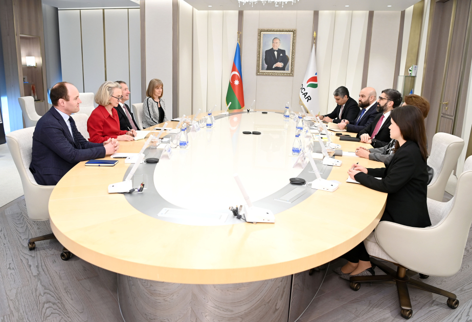 Le président de la SOCAR rencontre un vice-président de la société ExxonMobil