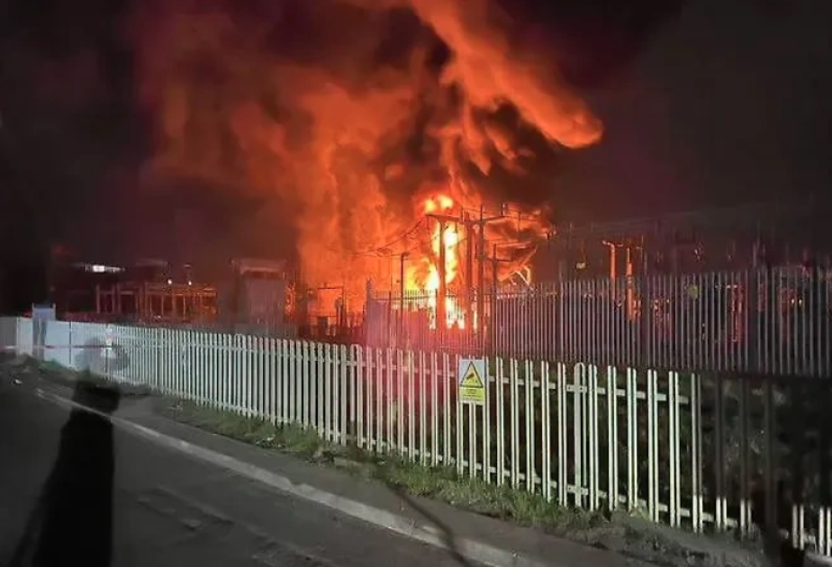 Heathrow Airport closes for the day after a fire knocks out power, disrupting hundreds of flights