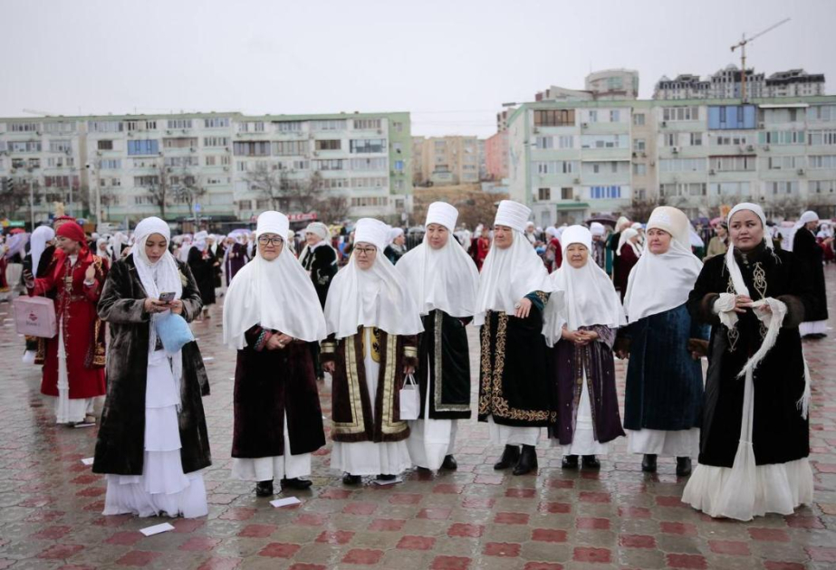 В Казахстане установлен мировой рекорд в национальной одежде