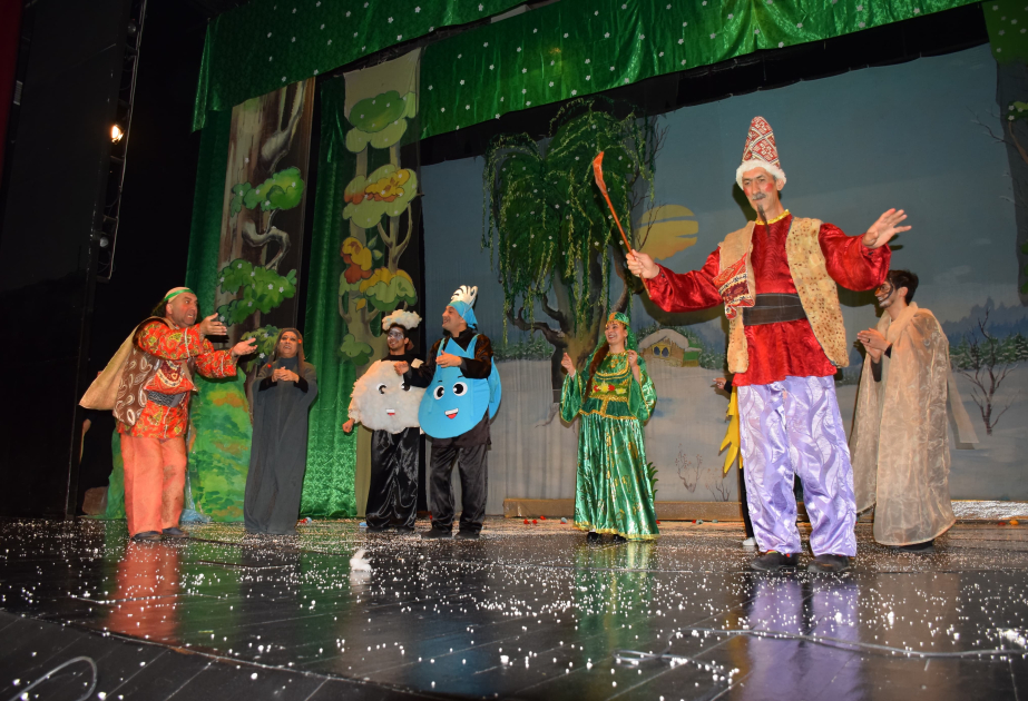 Mingəçevir teatrı Novruz bayramında uşaqları yeni səhnə əsəri ilə sevindirib