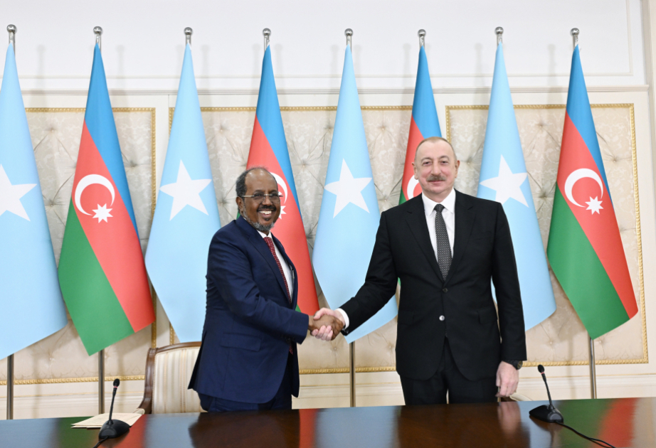 Somali leader congratulates Azerbaijani President on Eid al-Fitr