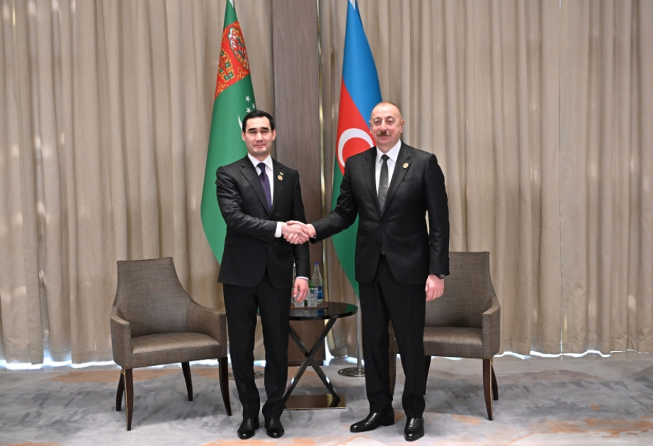 Le président turkmène Serdar Berdymoukhamedov félicite le président azerbaïdjanais Ilham Aliyev pour le Ramadan