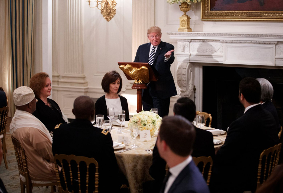 Trump thanks Muslims for 2024 support during White House iftar dinner