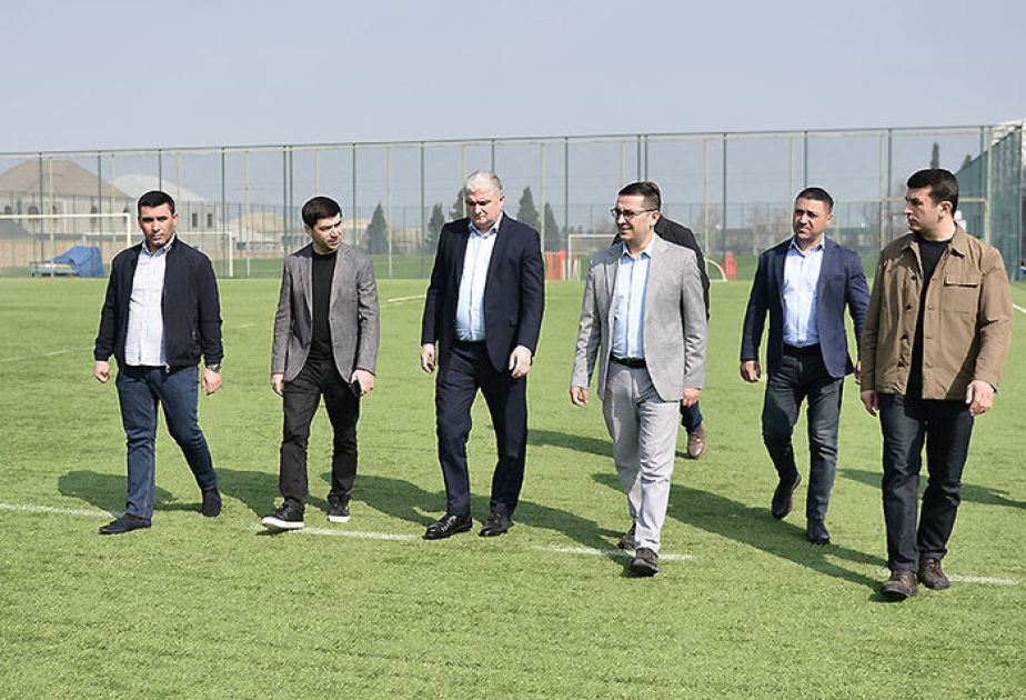 Gəncə və Mingəçevirdə futbol obyektlərinə baxış keçirilib