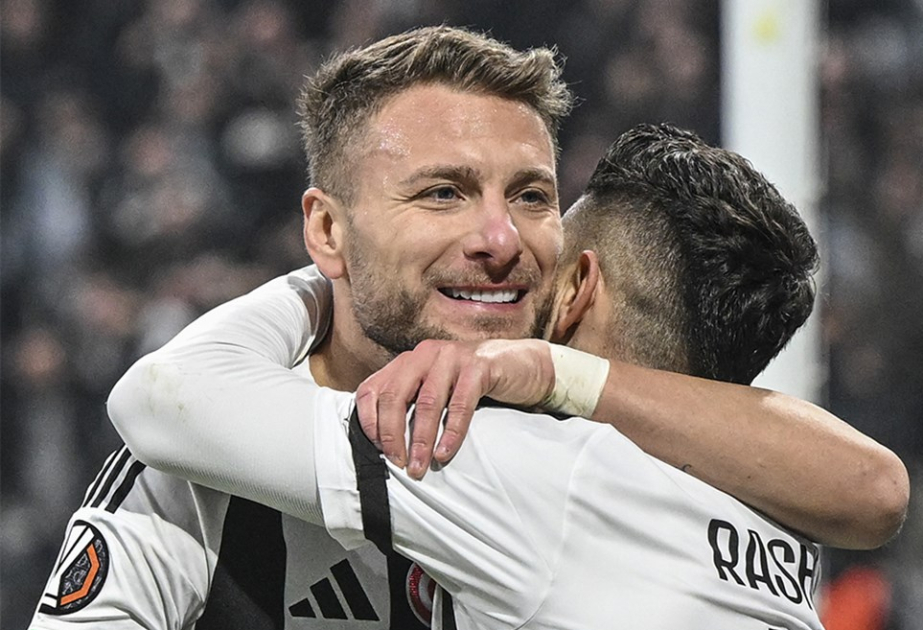 “Beşiktaş” tanınmış futbolçu ilə yollarını ayırır