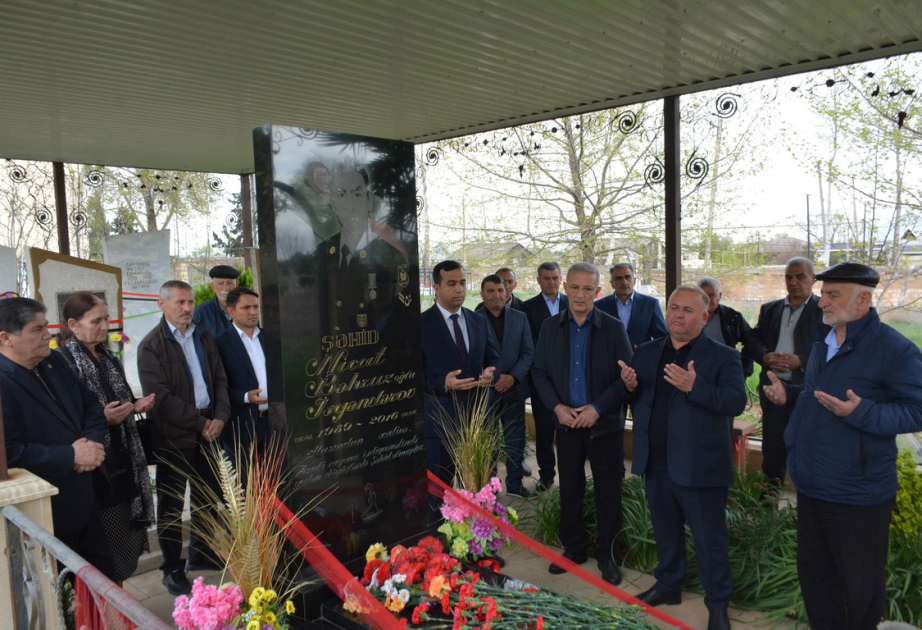 Aprel döyüşləri şəhidi Nicat İsgəndərovun xatirəsi anılıb