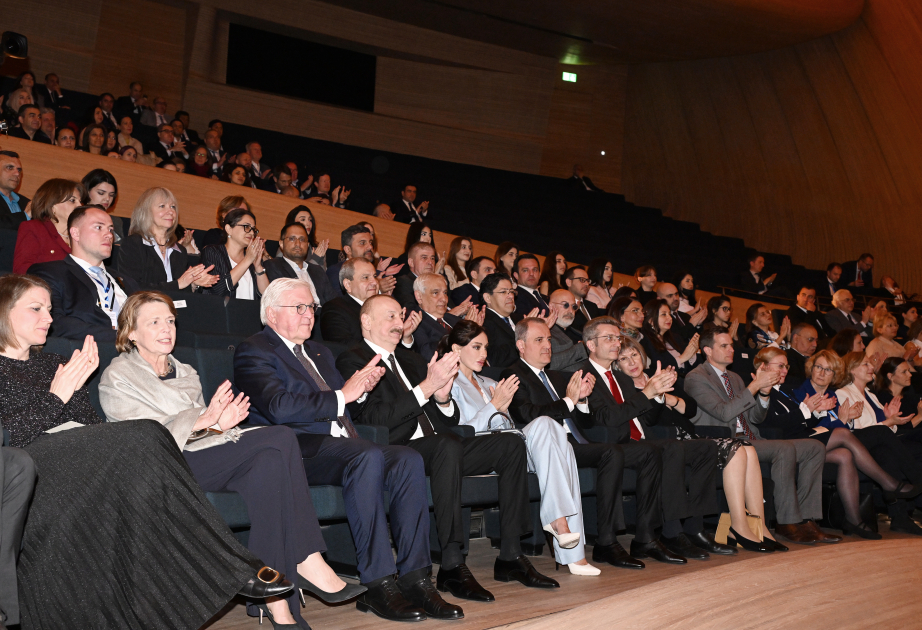 Los Presidentes de Azerbaiyán y Alemania participan en un concierto celebrado en el Centro Heydar Aliyev