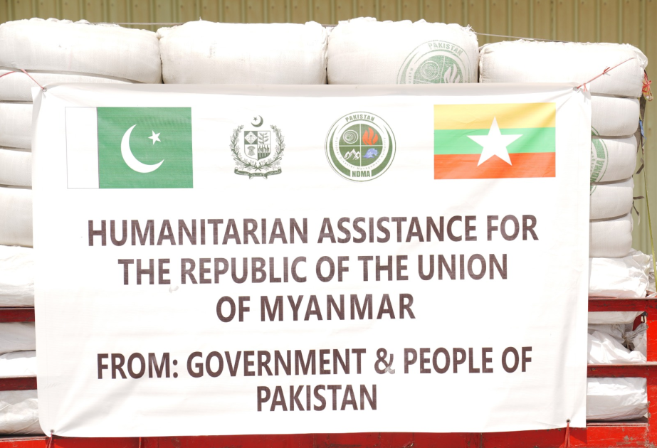 Pakistan's first humanitarian aid consignment for earthquake victims handed over to Myanmar
