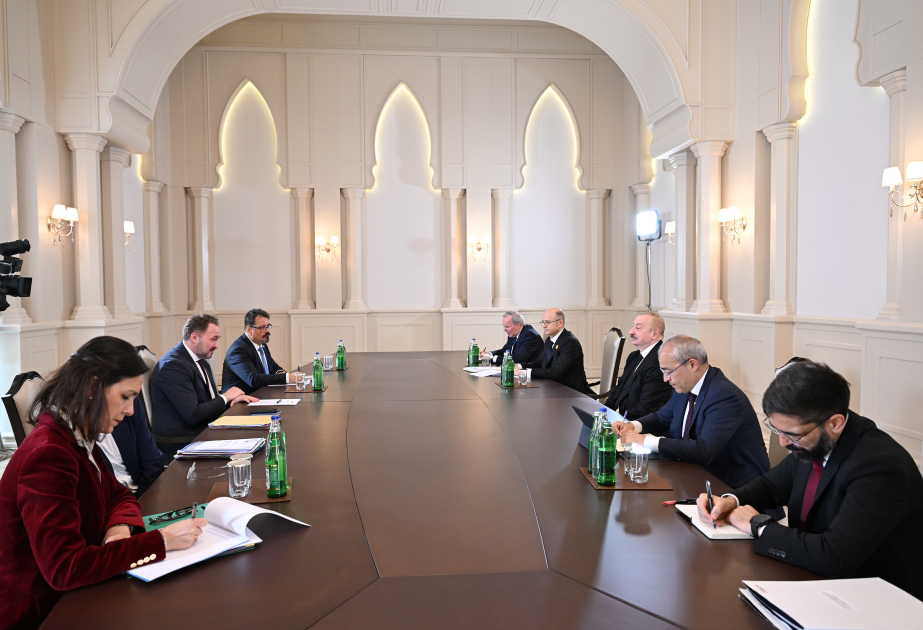 President Ilham Aliyev received European Commissioner for Energy and Housing VIDEO
