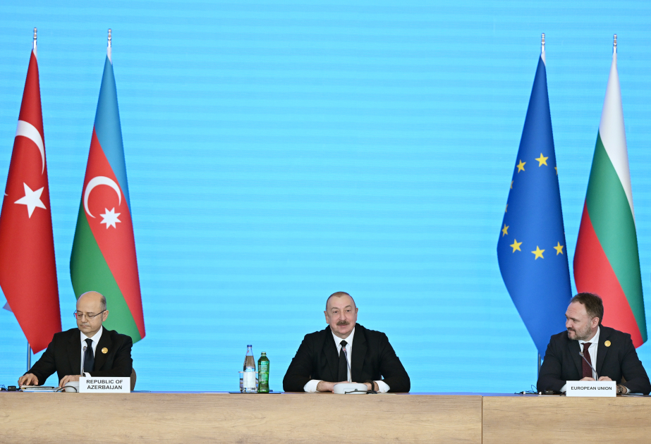 Президент: География наших поставок газа в Европу однозначно расширится VİDEO