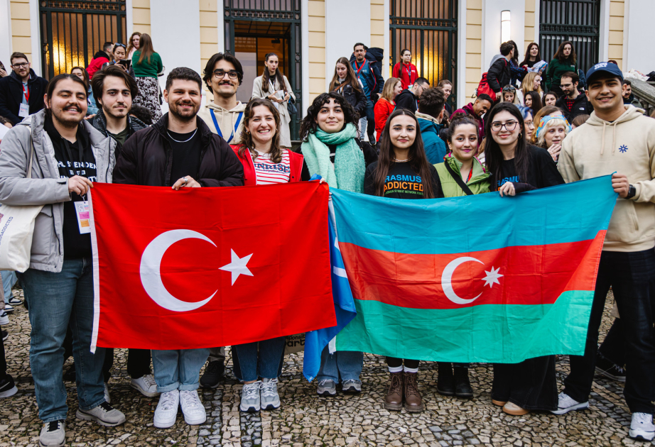 BANM tələbəsi Portuqaliyada Azərbaycan haqqında təqdimat edib
