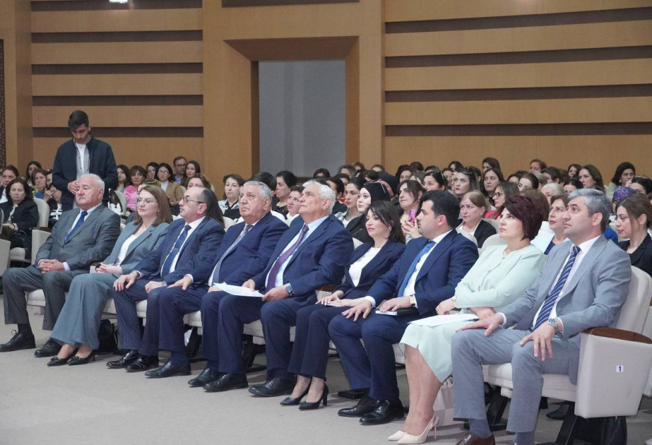 Regional konfransda müəllimlərin peşə vərdişlərinin təkmilləşdirilməsi məsələləri müzakirə olunub