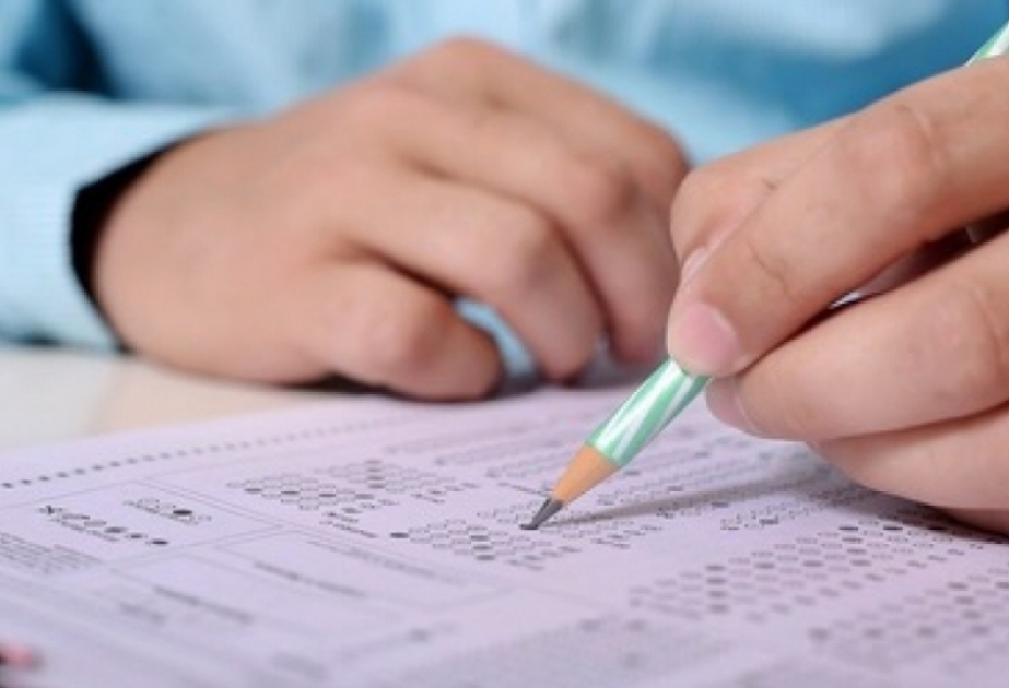 Dövlət qulluğu ilə bağlı test imtahanları keçirilir