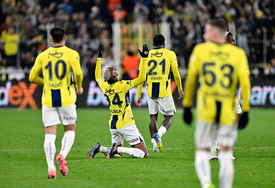 Türkiyə Superliqası: "Fənərbağça" "Trabzonspor"a böyük hesabla qalib gəlib