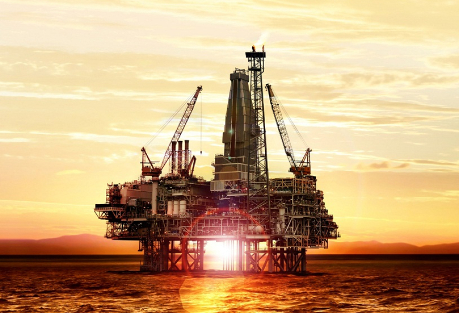 Les cours du pétrole diminuent fortement sur les bourses mondiales