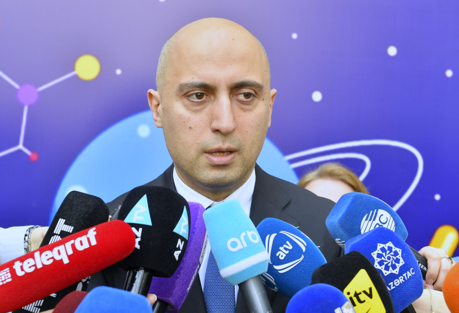 Emin Əmrullayev: “Məktəbli avtobusu” layihəsi tətbiq olunacaq